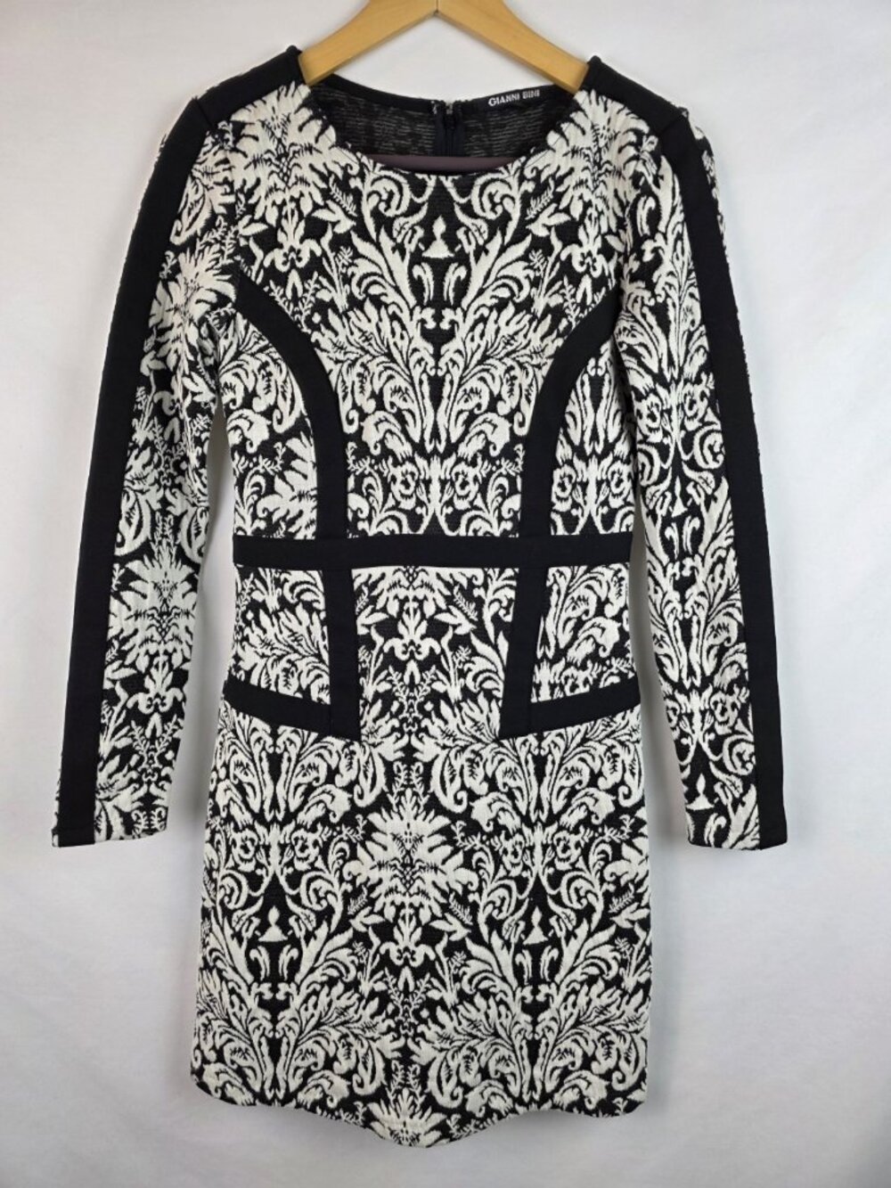 Gianni Bini Women's Dress Size XS Black & White Floral Long Sleeve Dress